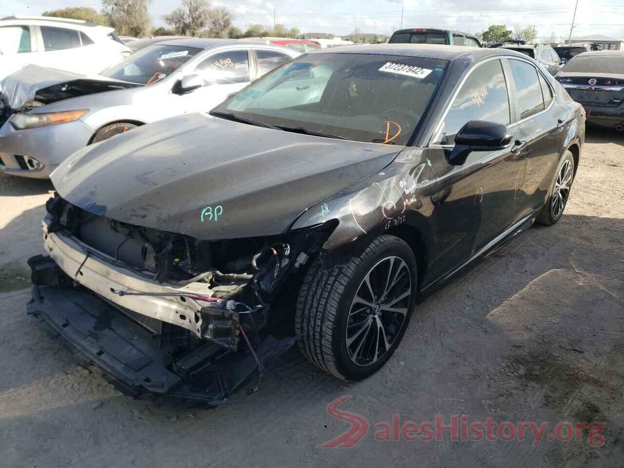 4T1B11HK0JU655637 2018 TOYOTA CAMRY