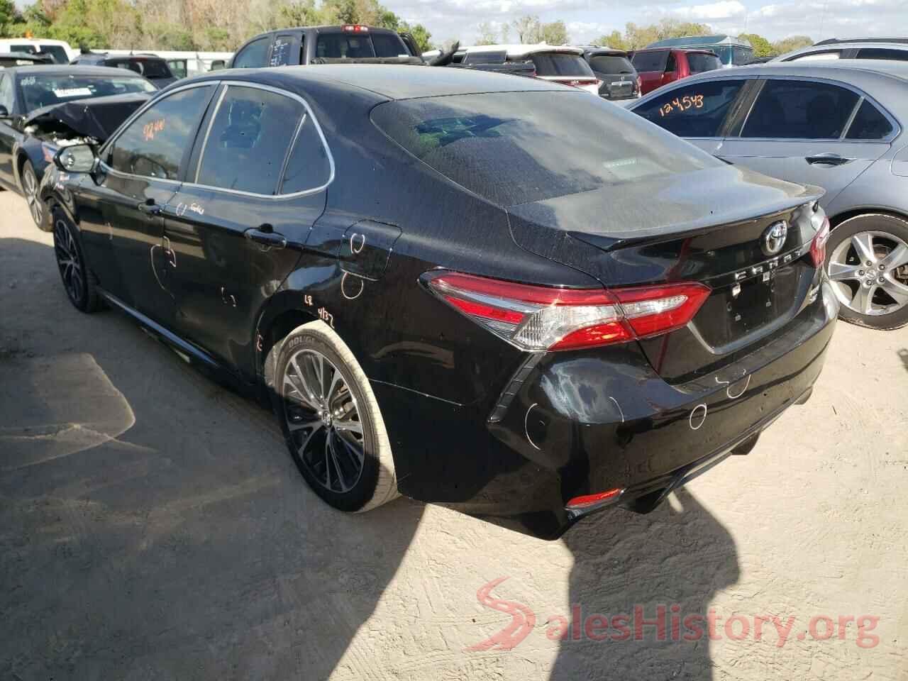 4T1B11HK0JU655637 2018 TOYOTA CAMRY