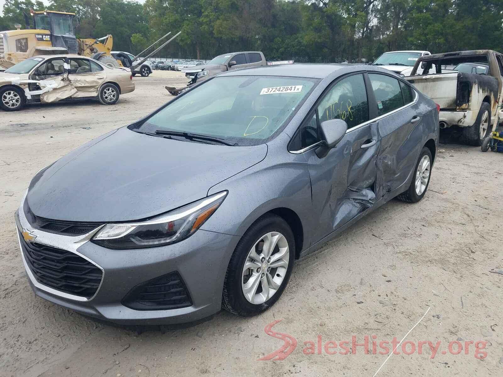 1G1BE5SM7K7101143 2019 CHEVROLET CRUZE