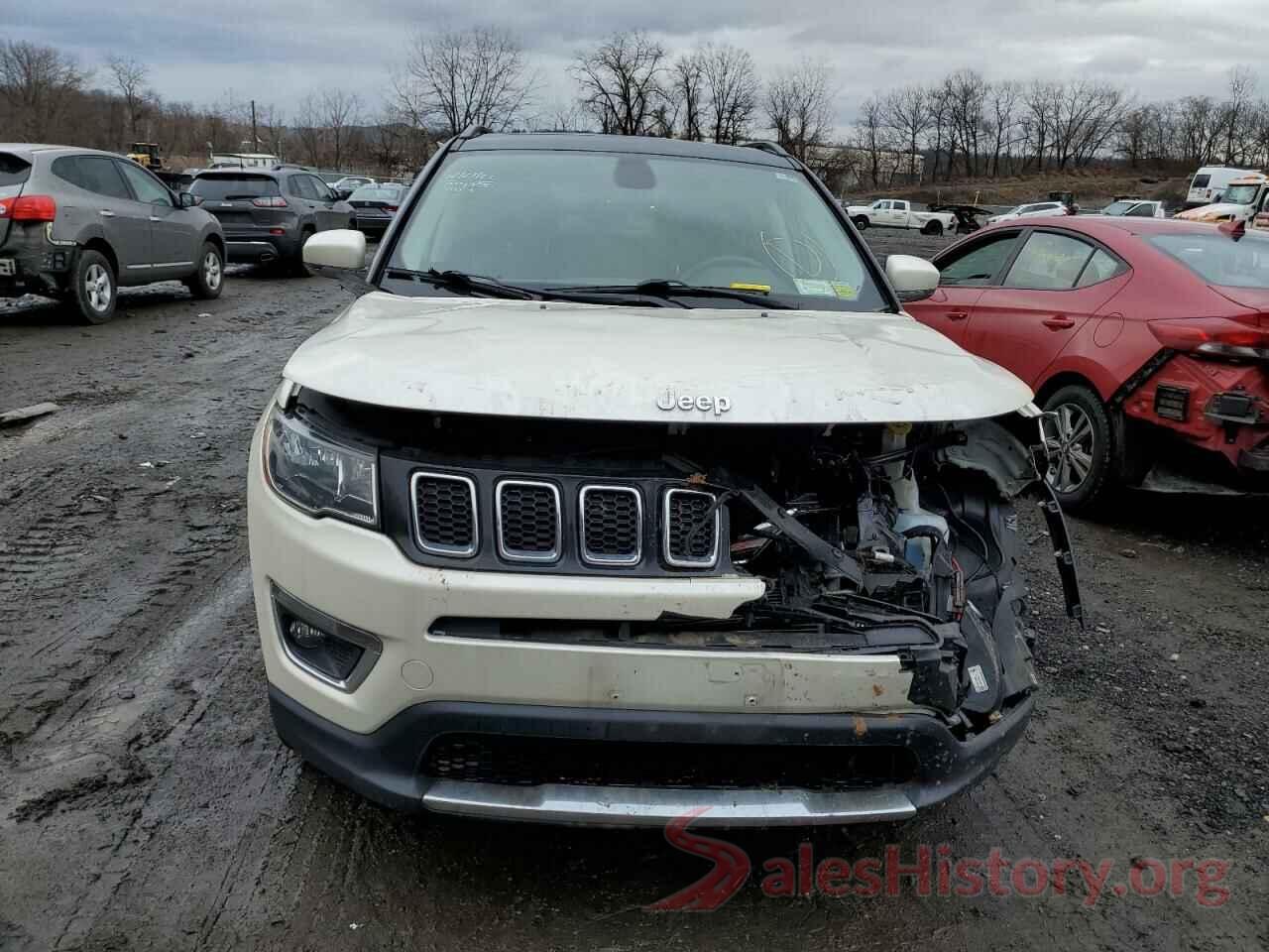 3C4NJDCB4KT742317 2019 JEEP COMPASS