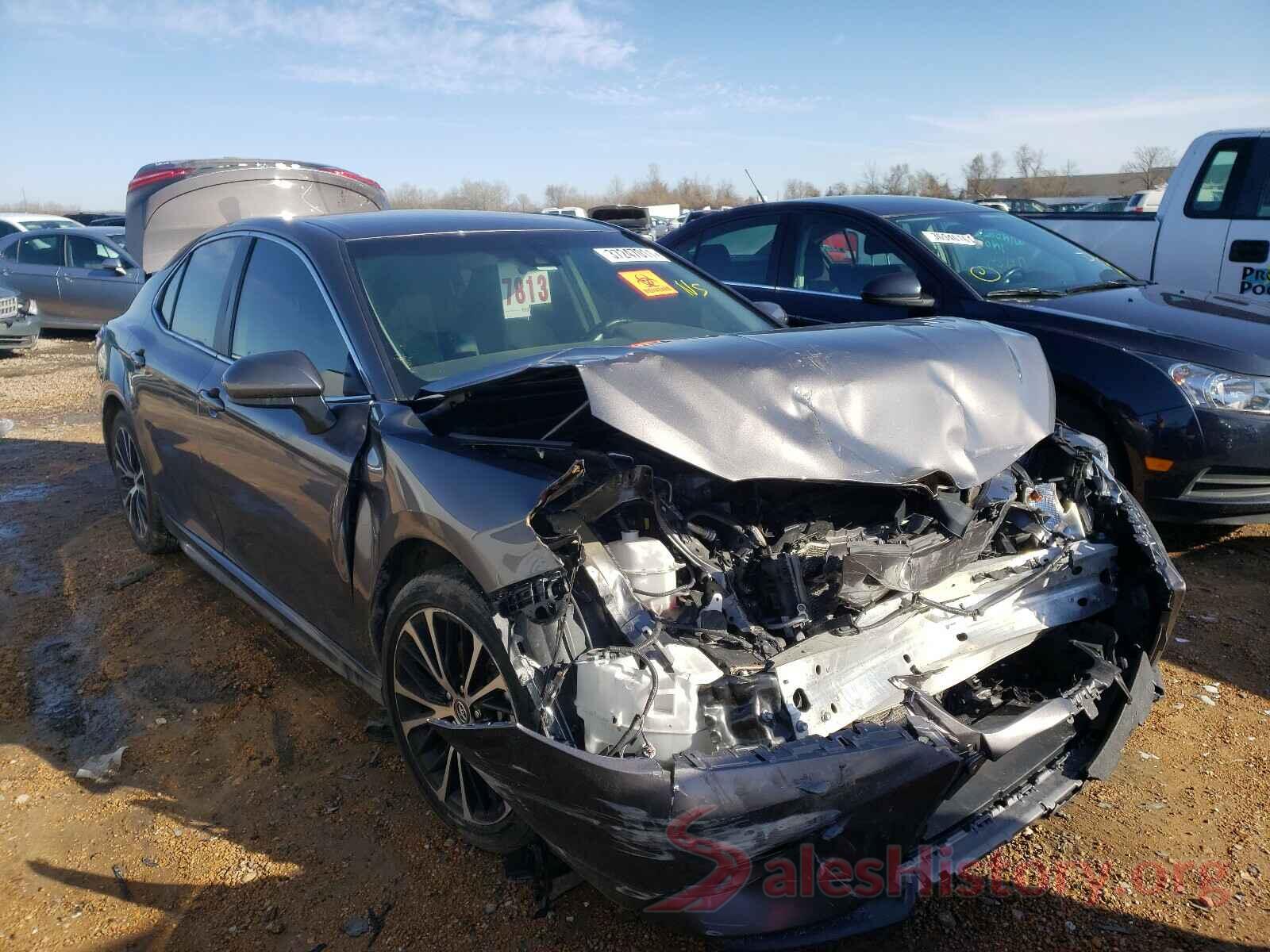 4T1B11HK3KU231712 2019 TOYOTA CAMRY