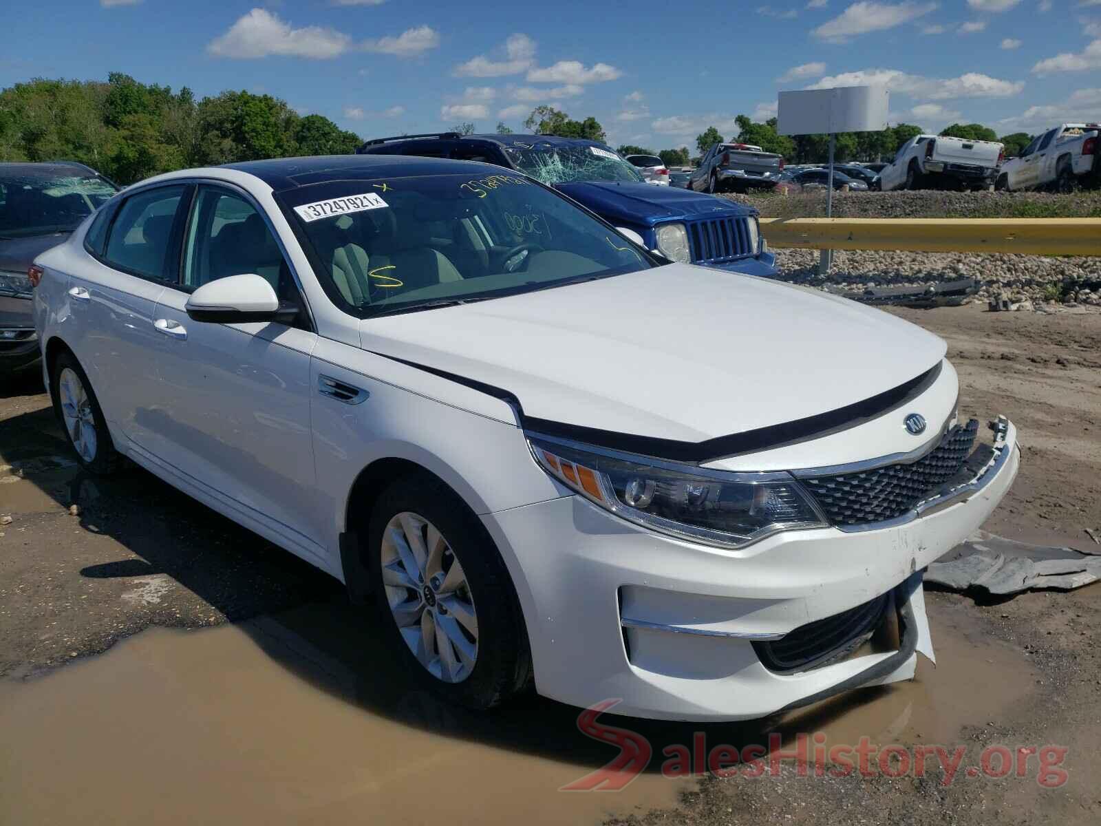 5XXGU4L30JG200702 2018 KIA OPTIMA