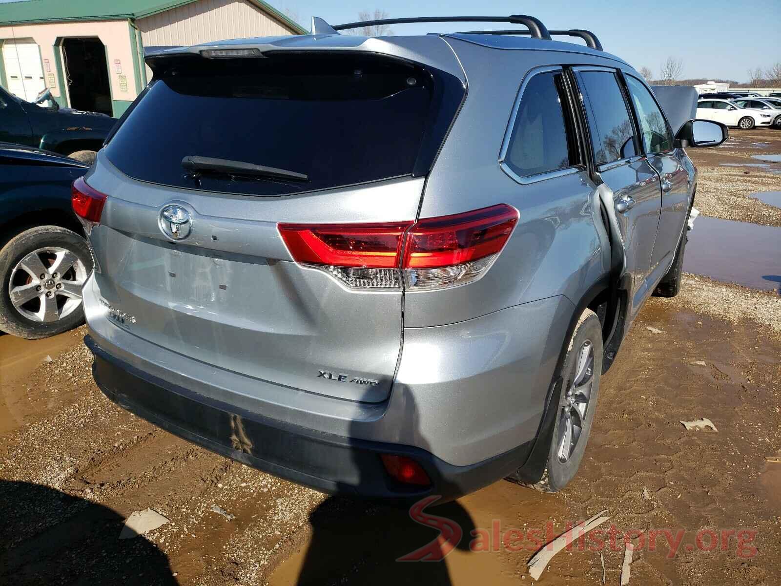 5TDJZRFH2JS551394 2018 TOYOTA HIGHLANDER