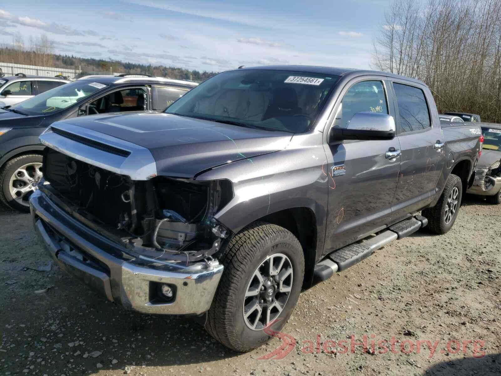 5TFAY5F18JX737403 2018 TOYOTA TUNDRA