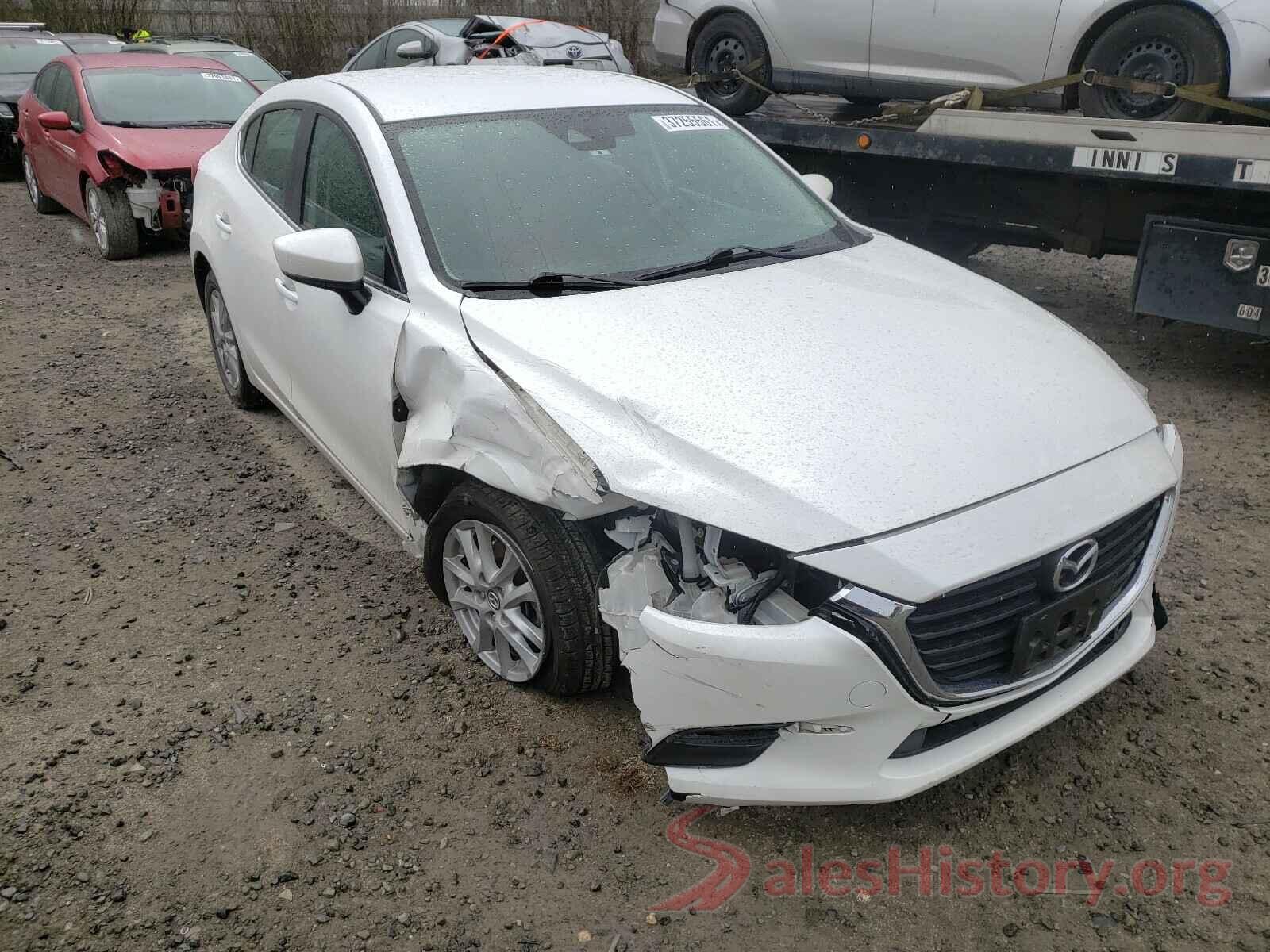 3MZBN1U78JM175020 2018 MAZDA 3