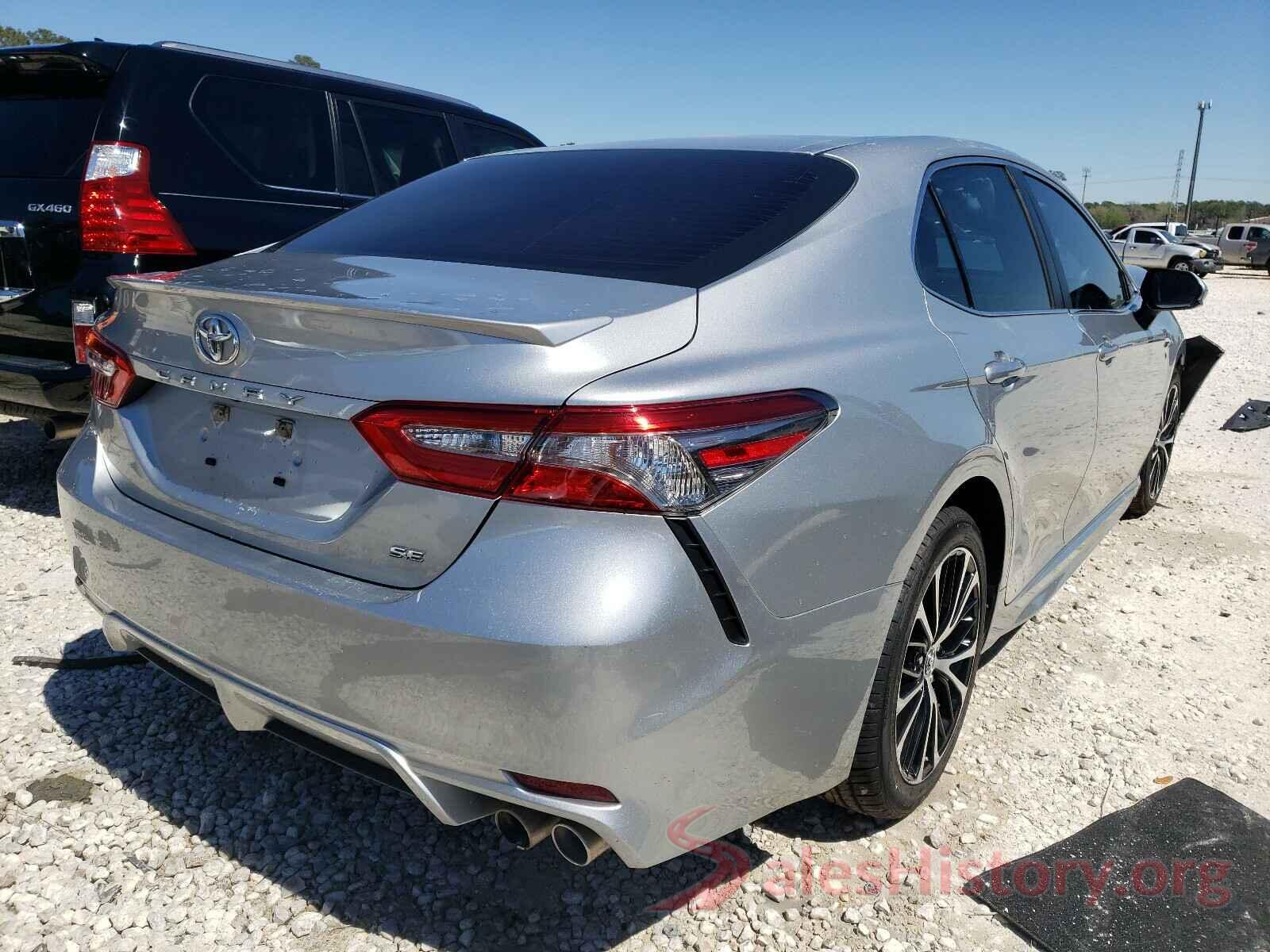 4T1B11HK5JU547952 2018 TOYOTA CAMRY