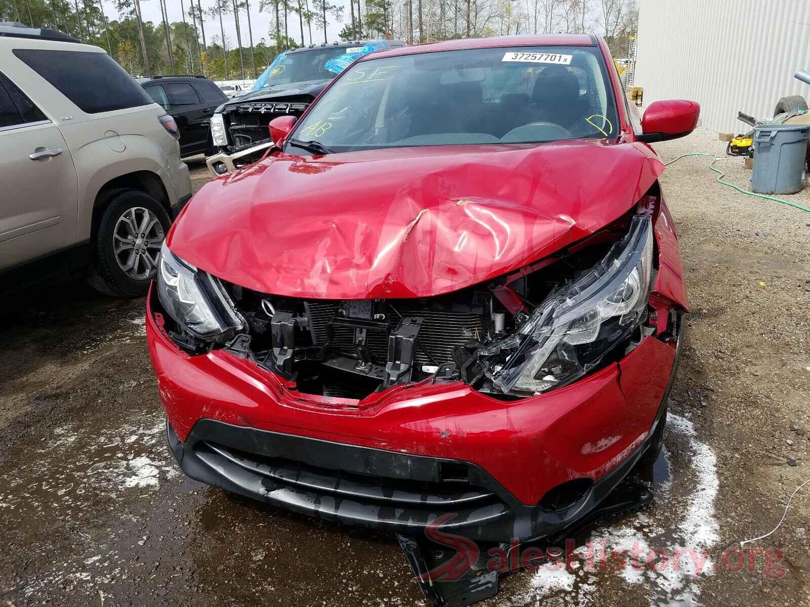 JN1BJ1CP9JW152381 2018 NISSAN ROGUE