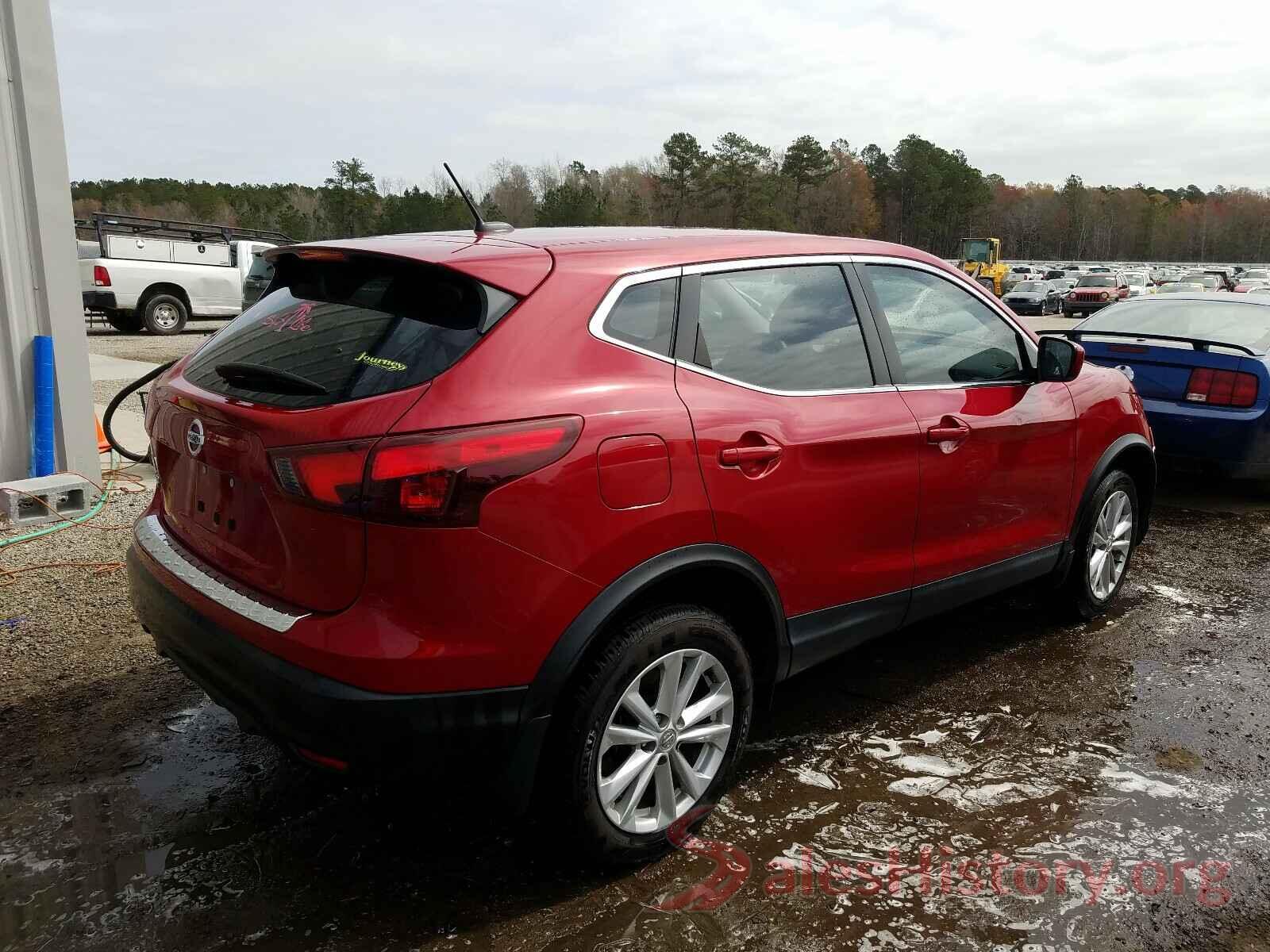 JN1BJ1CP9JW152381 2018 NISSAN ROGUE