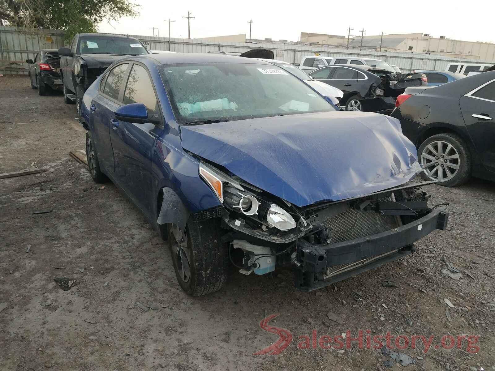 3KPF24AD1KE137679 2019 KIA FORTE