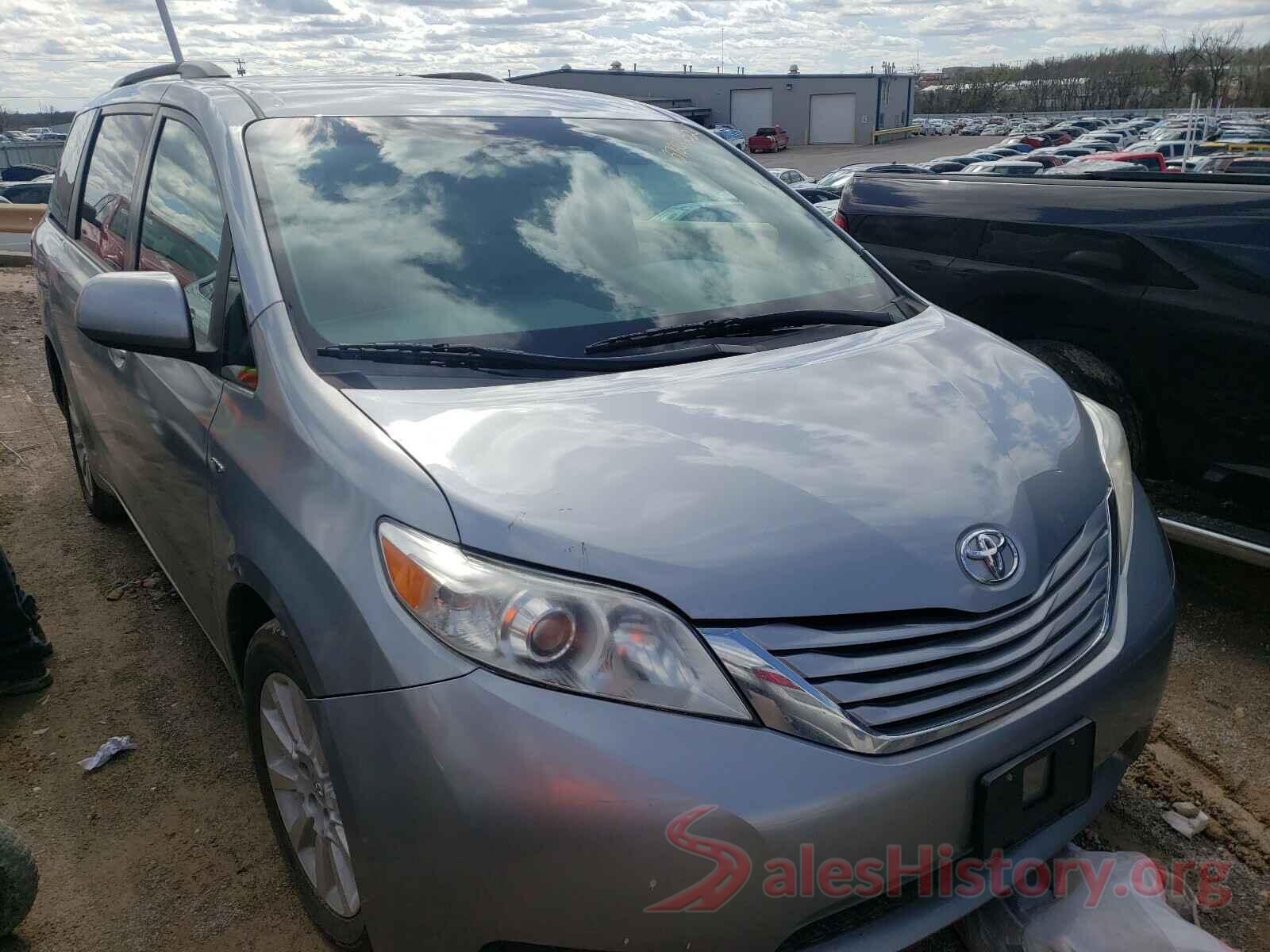 5TDJZ3DC9HS158362 2017 TOYOTA SIENNA