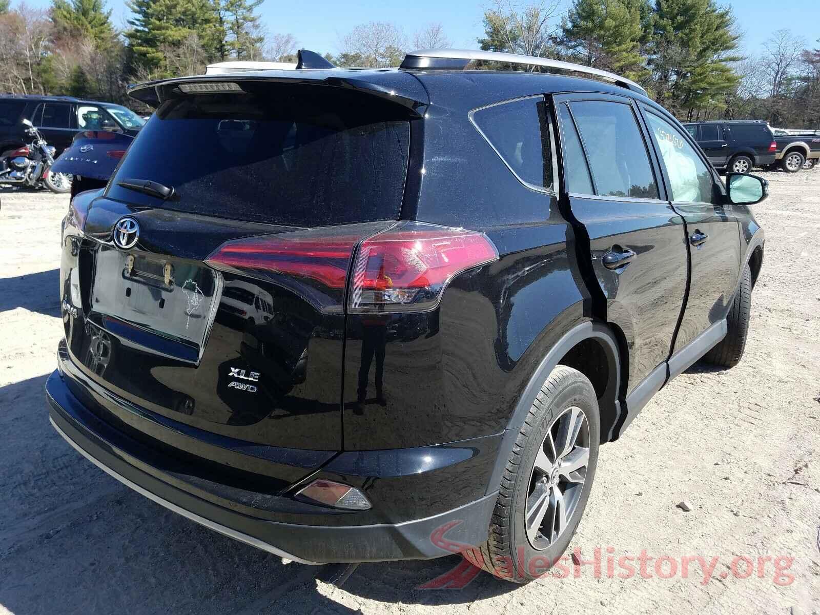 2T3RFREV6JW728241 2018 TOYOTA RAV4