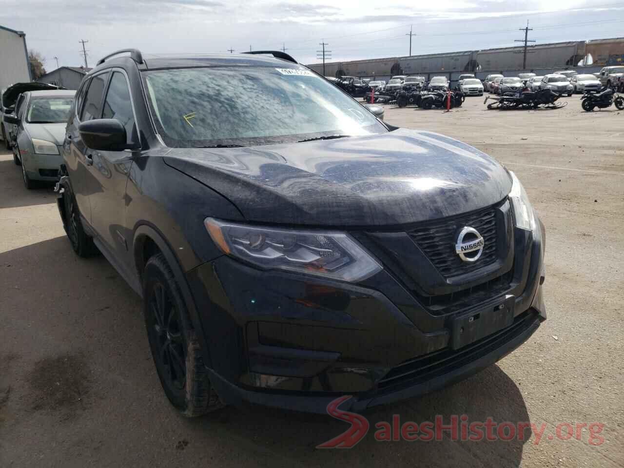 5N1AT2MV4HC762766 2017 NISSAN ROGUE