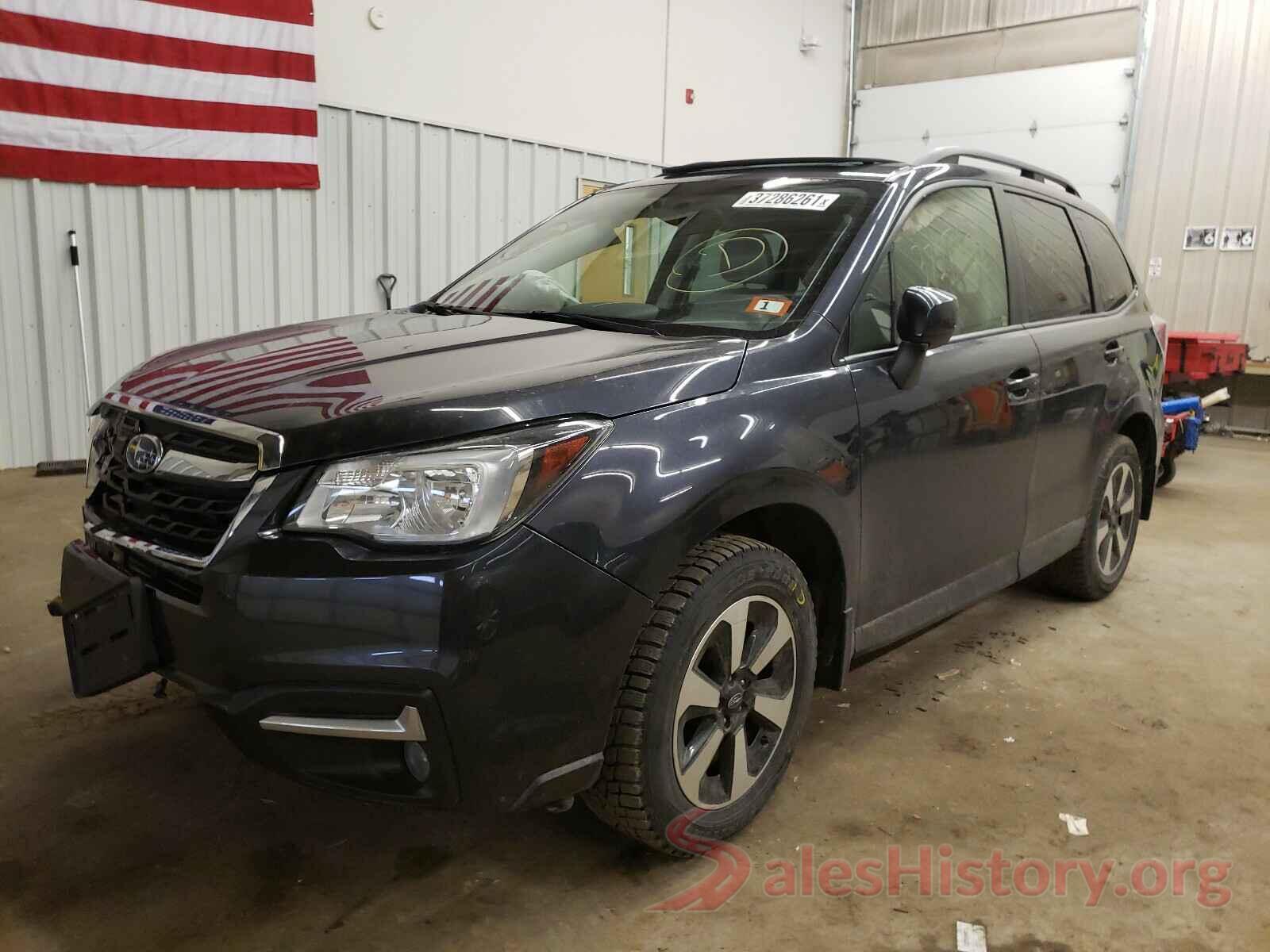 JF2SJAGC8JH515845 2018 SUBARU FORESTER