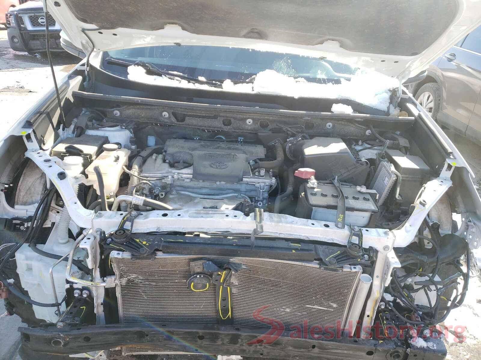 JTMRFREV5HD215747 2017 TOYOTA RAV4