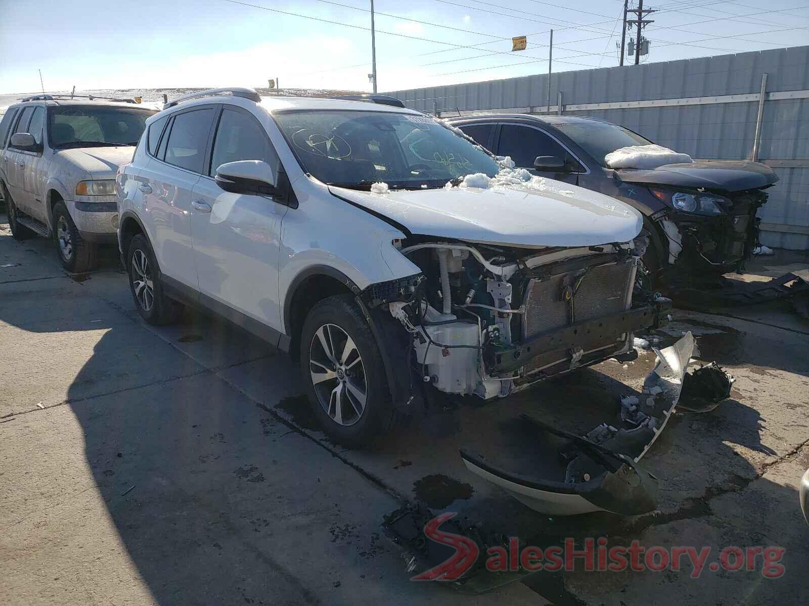 JTMRFREV5HD215747 2017 TOYOTA RAV4