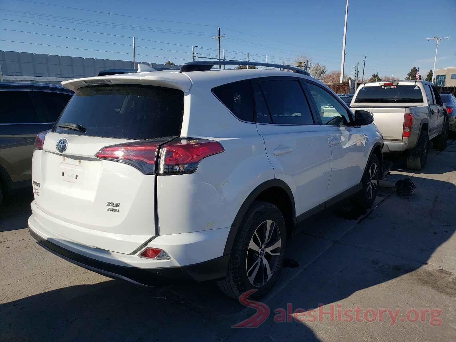 JTMRFREV5HD215747 2017 TOYOTA RAV4