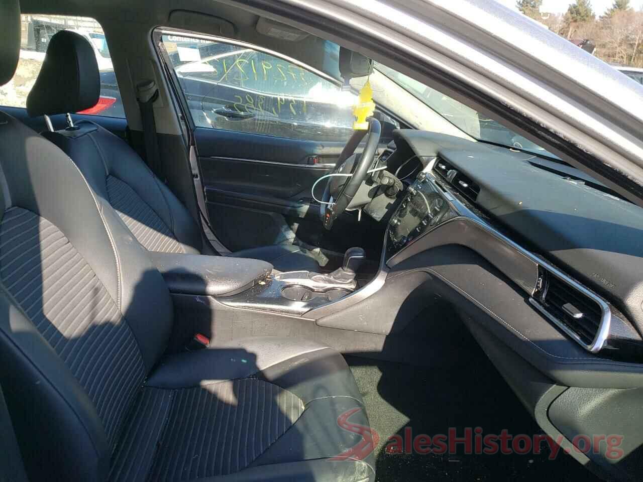 4T1B11HK8JU645566 2018 TOYOTA CAMRY