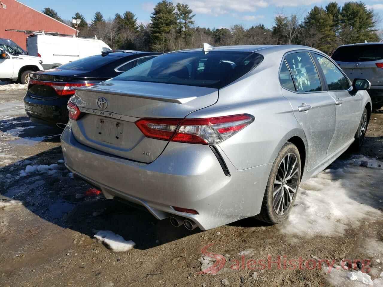 4T1B11HK8JU645566 2018 TOYOTA CAMRY