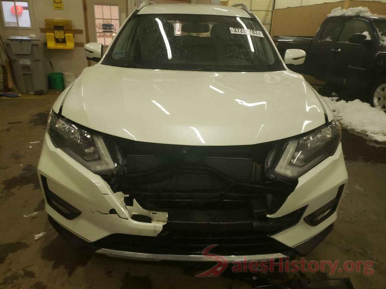 KNMAT2MV4HP521271 2017 NISSAN ROGUE