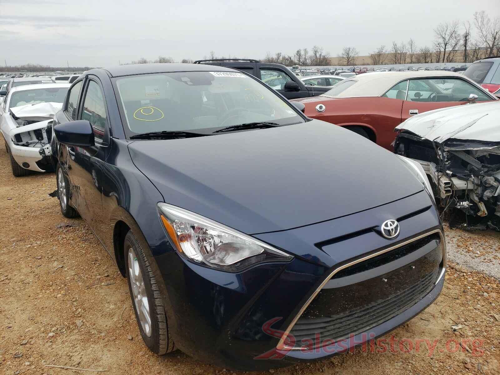 3MYDLBYV8HY179475 2017 TOYOTA YARIS