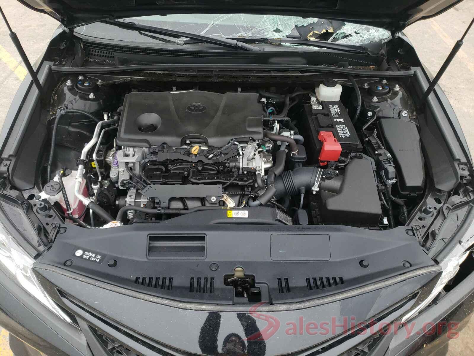 4T1B11HK2JU541879 2018 TOYOTA CAMRY