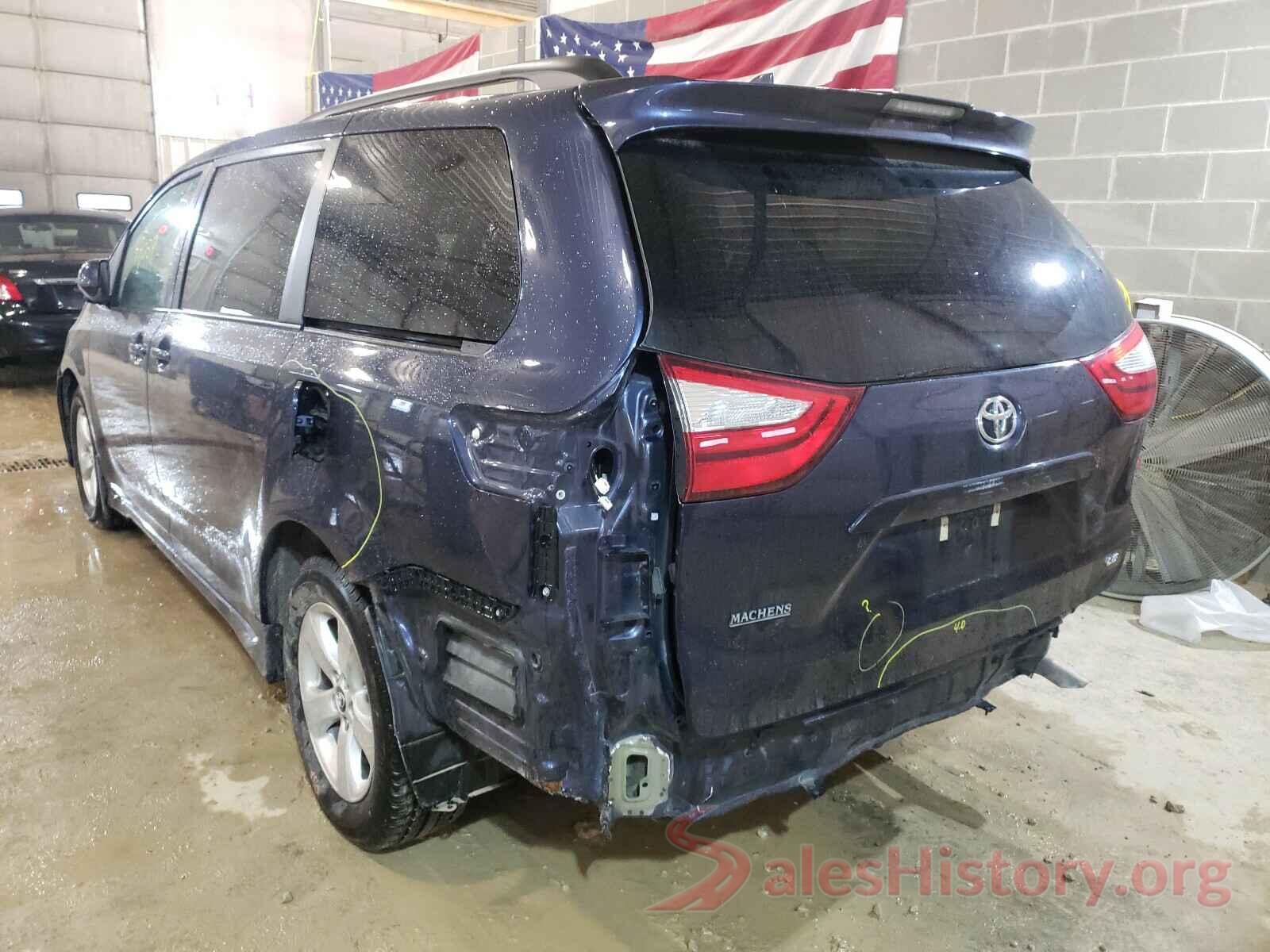 5TDKZ3DC0JS929978 2018 TOYOTA SIENNA