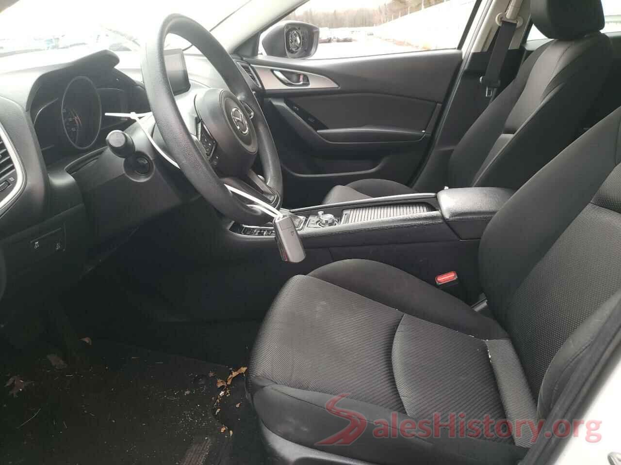 3MZBN1U79JM161742 2018 MAZDA 3