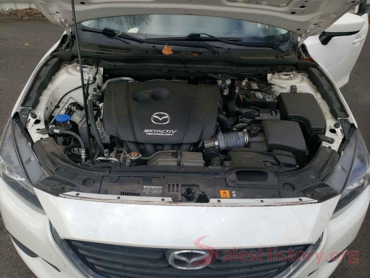 3MZBN1U79JM161742 2018 MAZDA 3