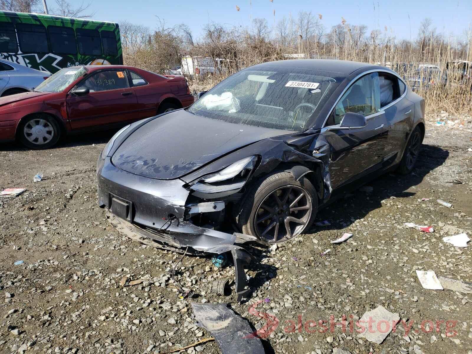 5YJ3E1EB8JF119223 2018 TESLA MODEL 3