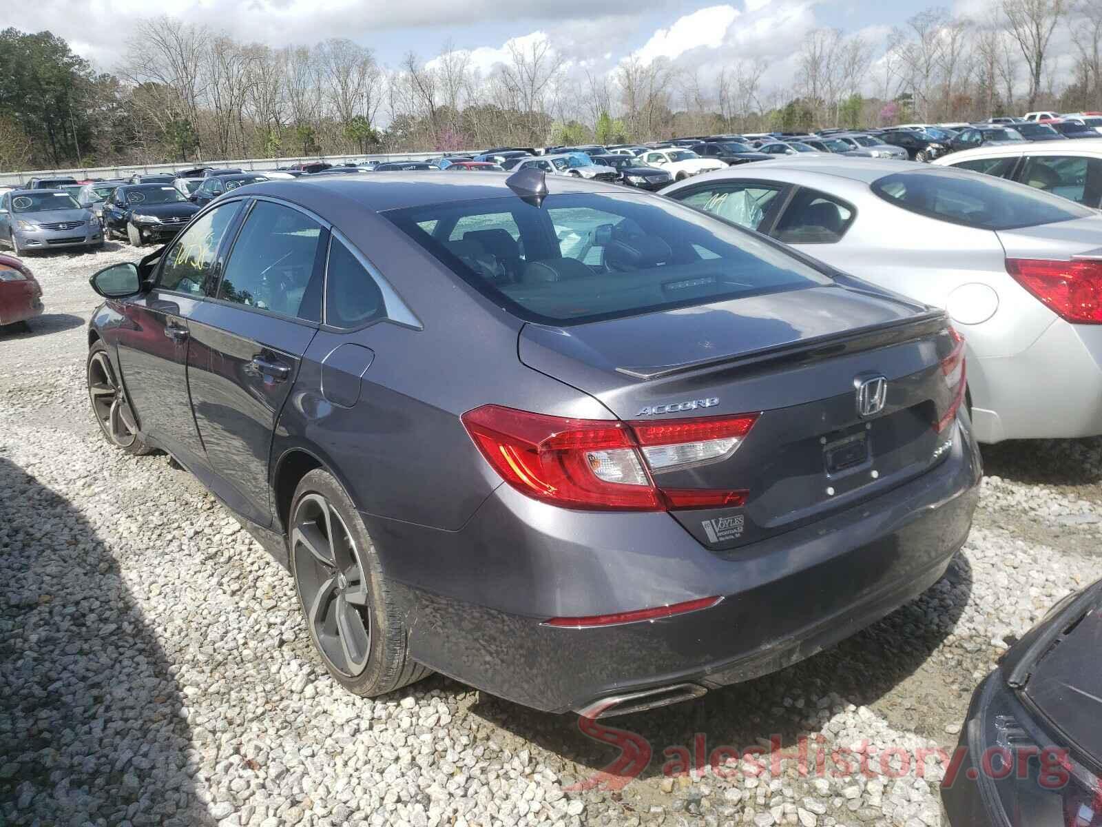 1HGCV1F32JA097978 2018 HONDA ACCORD