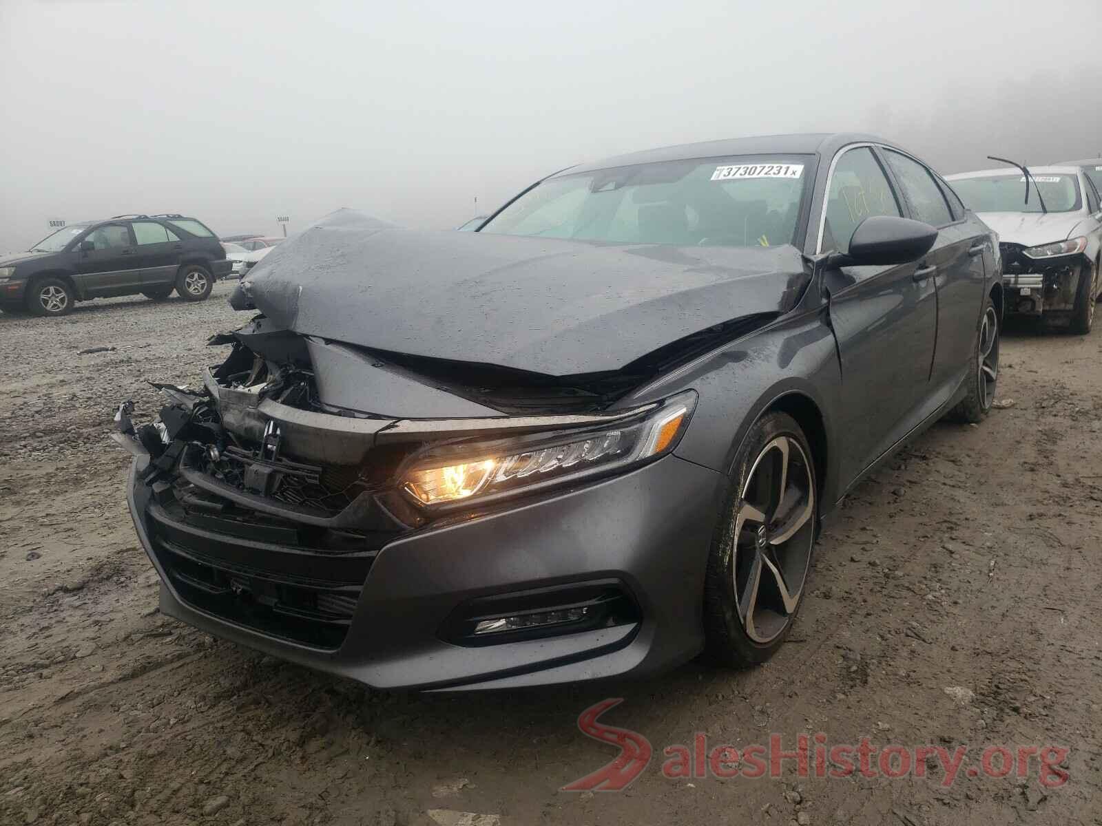 1HGCV1F32JA097978 2018 HONDA ACCORD