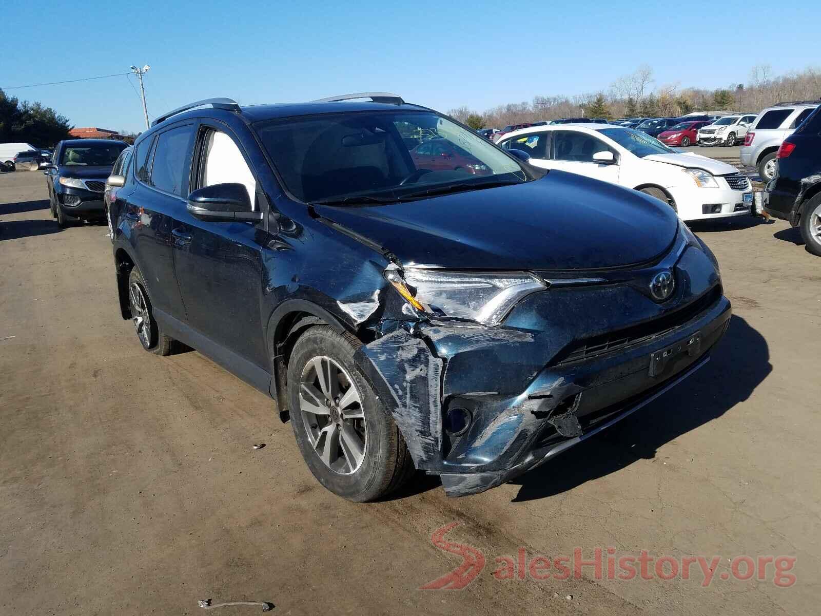 JTMRFREV7HJ169128 2017 TOYOTA RAV4