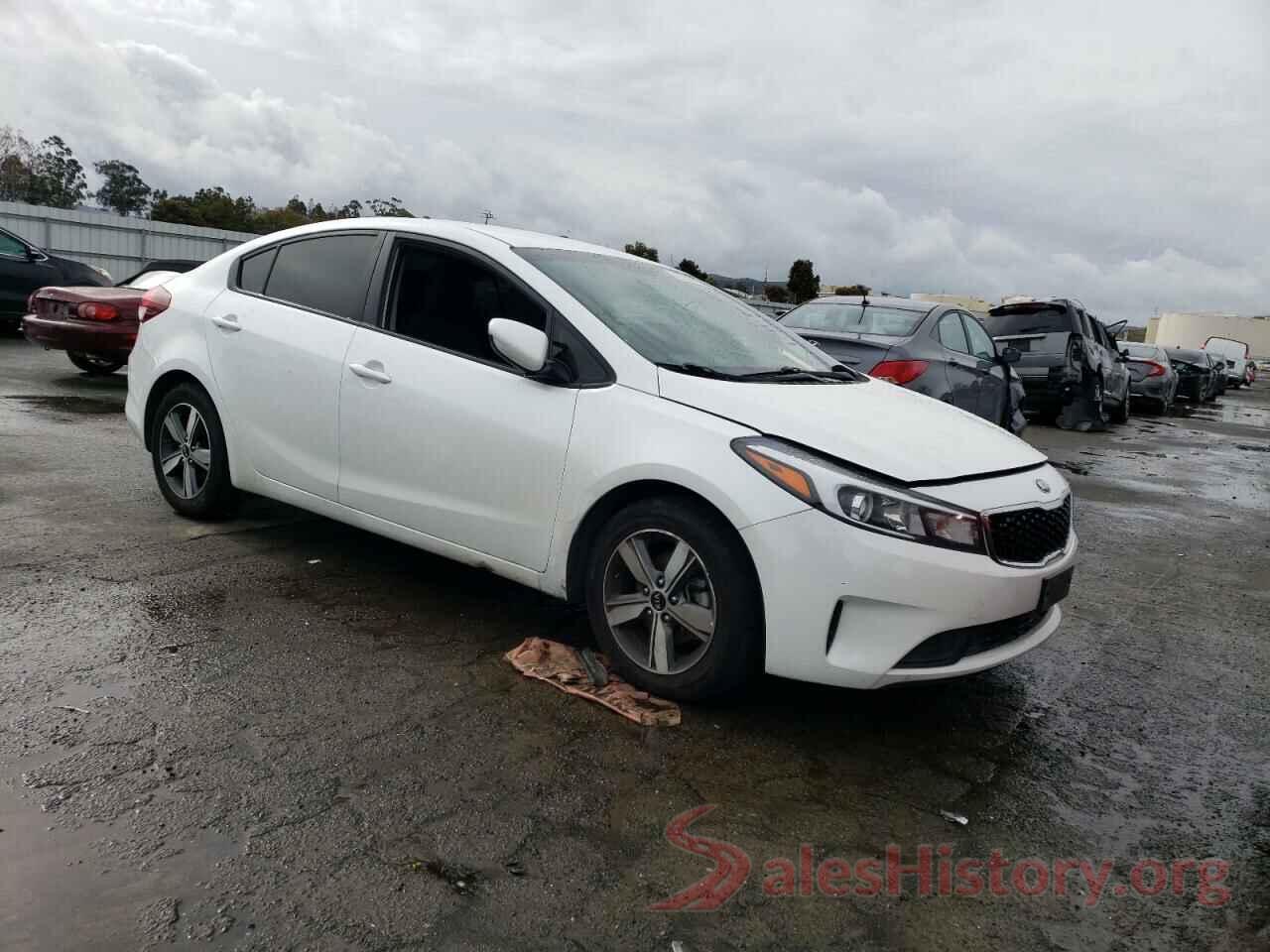 3KPFL4A72JE239689 2018 KIA FORTE