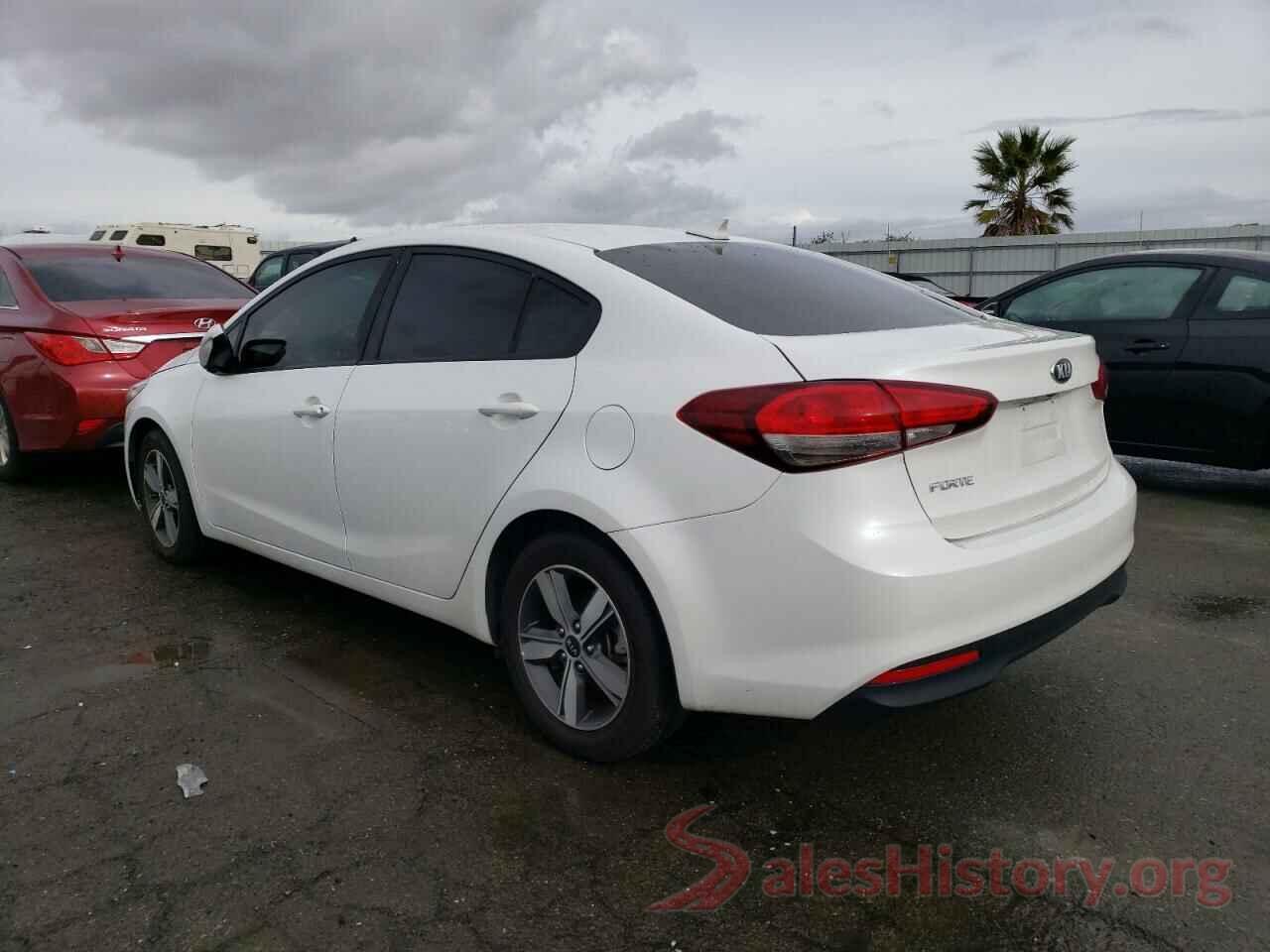 3KPFL4A72JE239689 2018 KIA FORTE