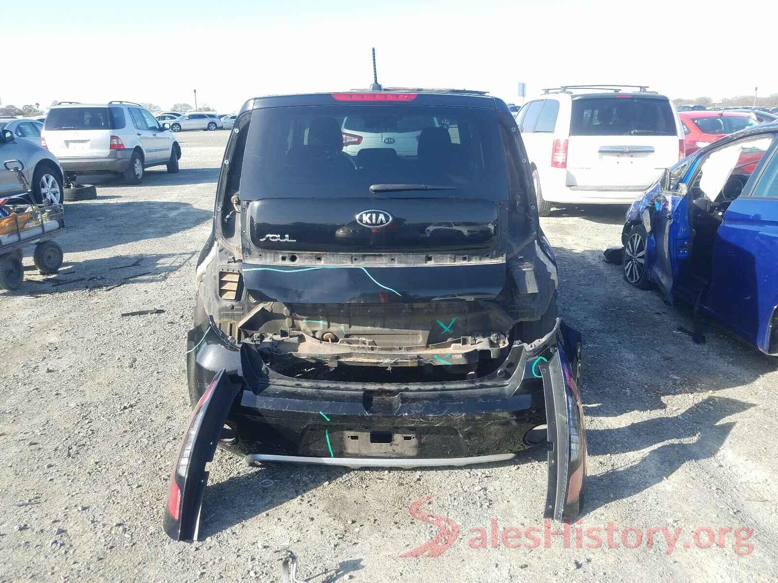 KNDJP3A59J7528799 2018 KIA SOUL