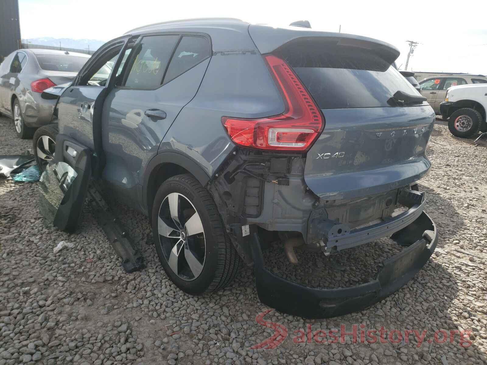 YV4162UK2L2172711 2020 VOLVO XC40