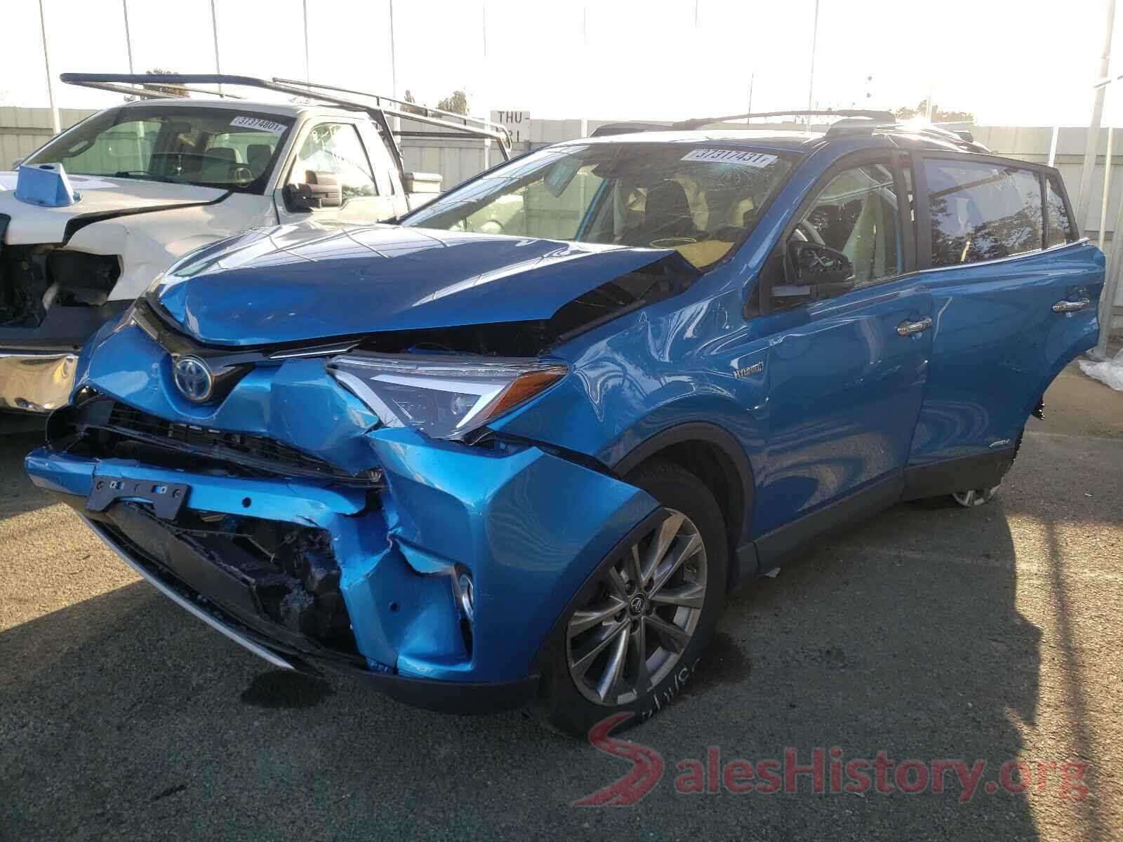 JTMDJREV2JD225926 2018 TOYOTA RAV4