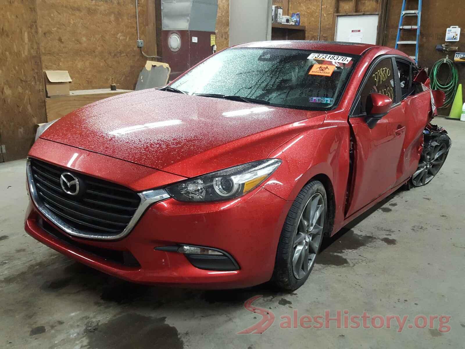 3MZBN1V35JM257511 2018 MAZDA 3