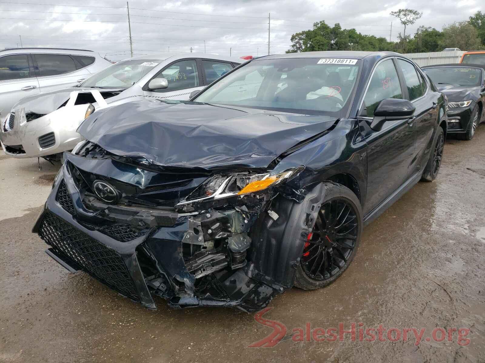 4T1B11HK5JU663572 2018 TOYOTA CAMRY