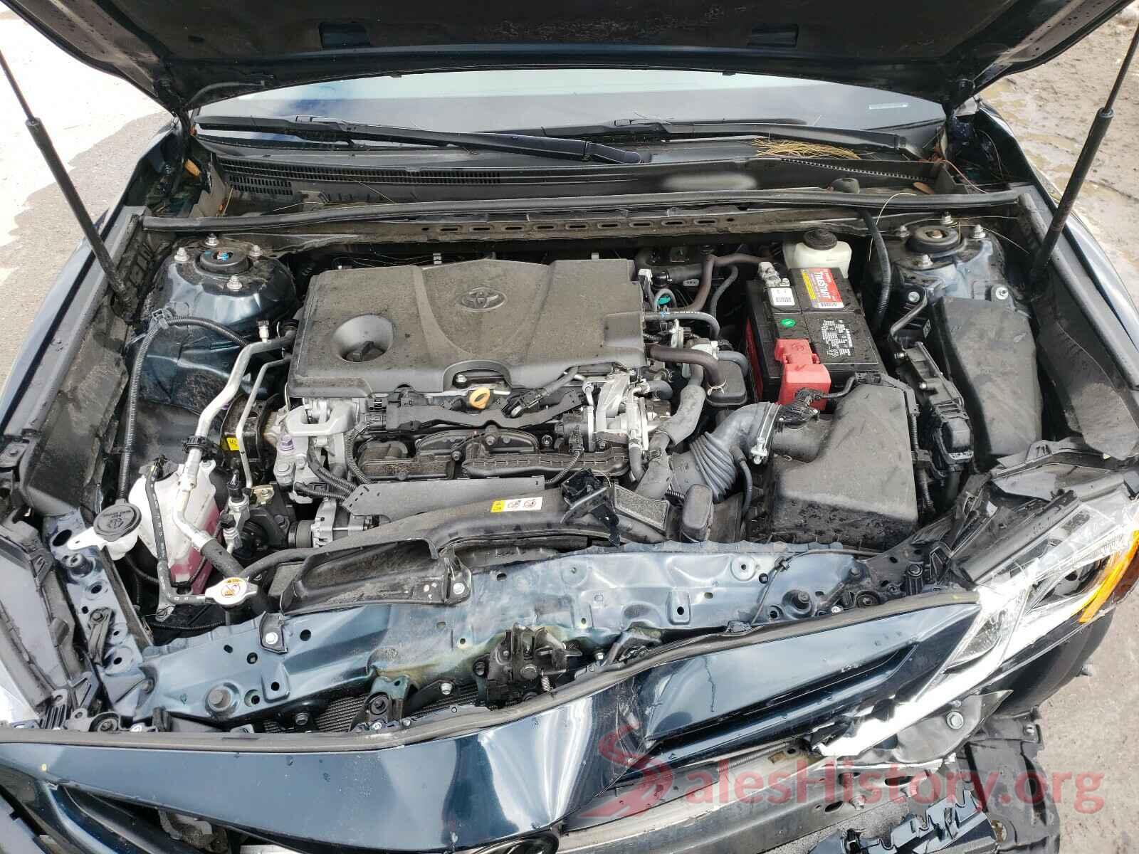 4T1B11HK5JU663572 2018 TOYOTA CAMRY