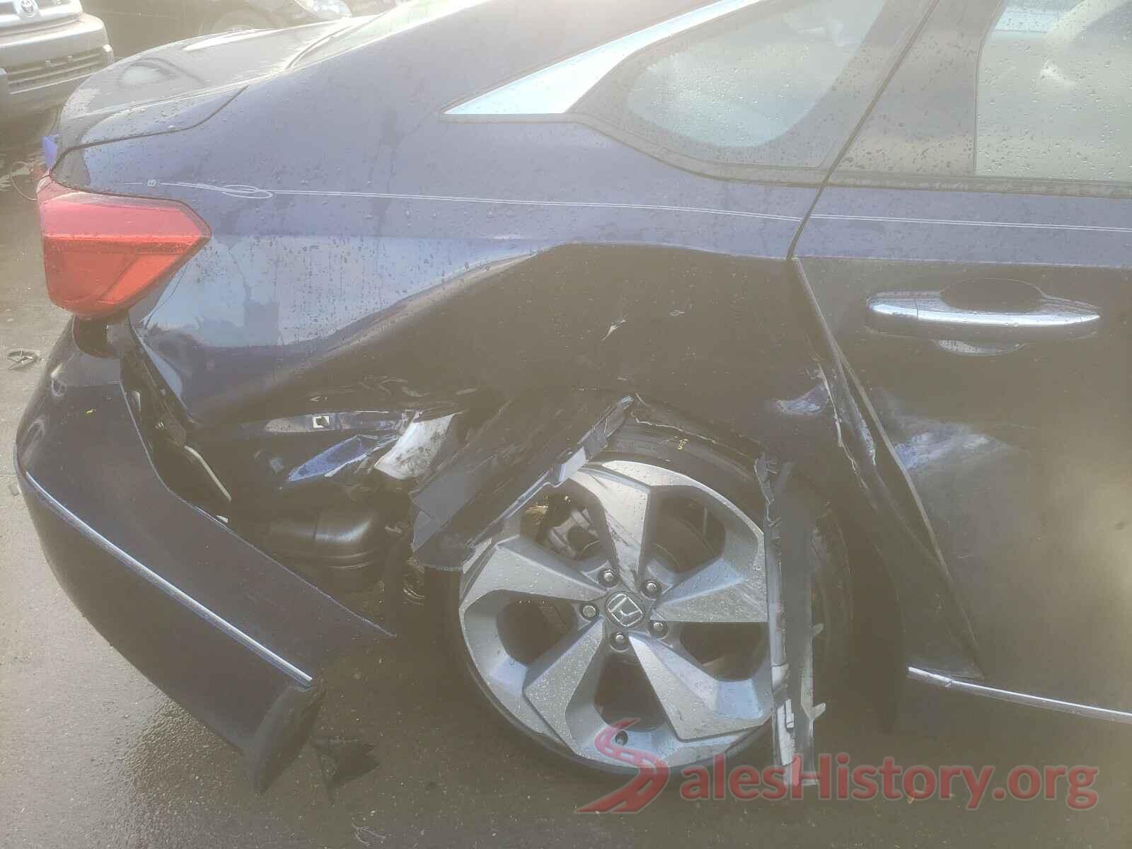 1HGCV2F97JA032151 2018 HONDA ACCORD