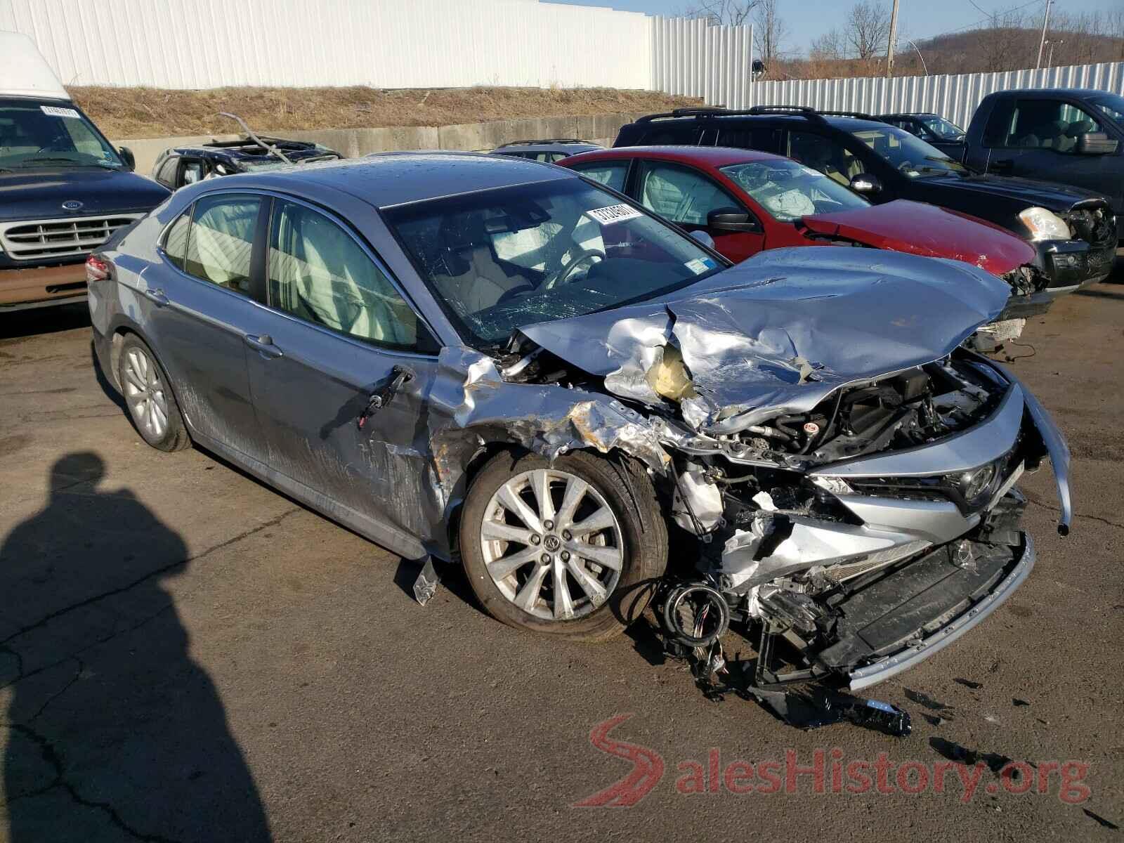 JTNB11HK9J3014346 2018 TOYOTA CAMRY