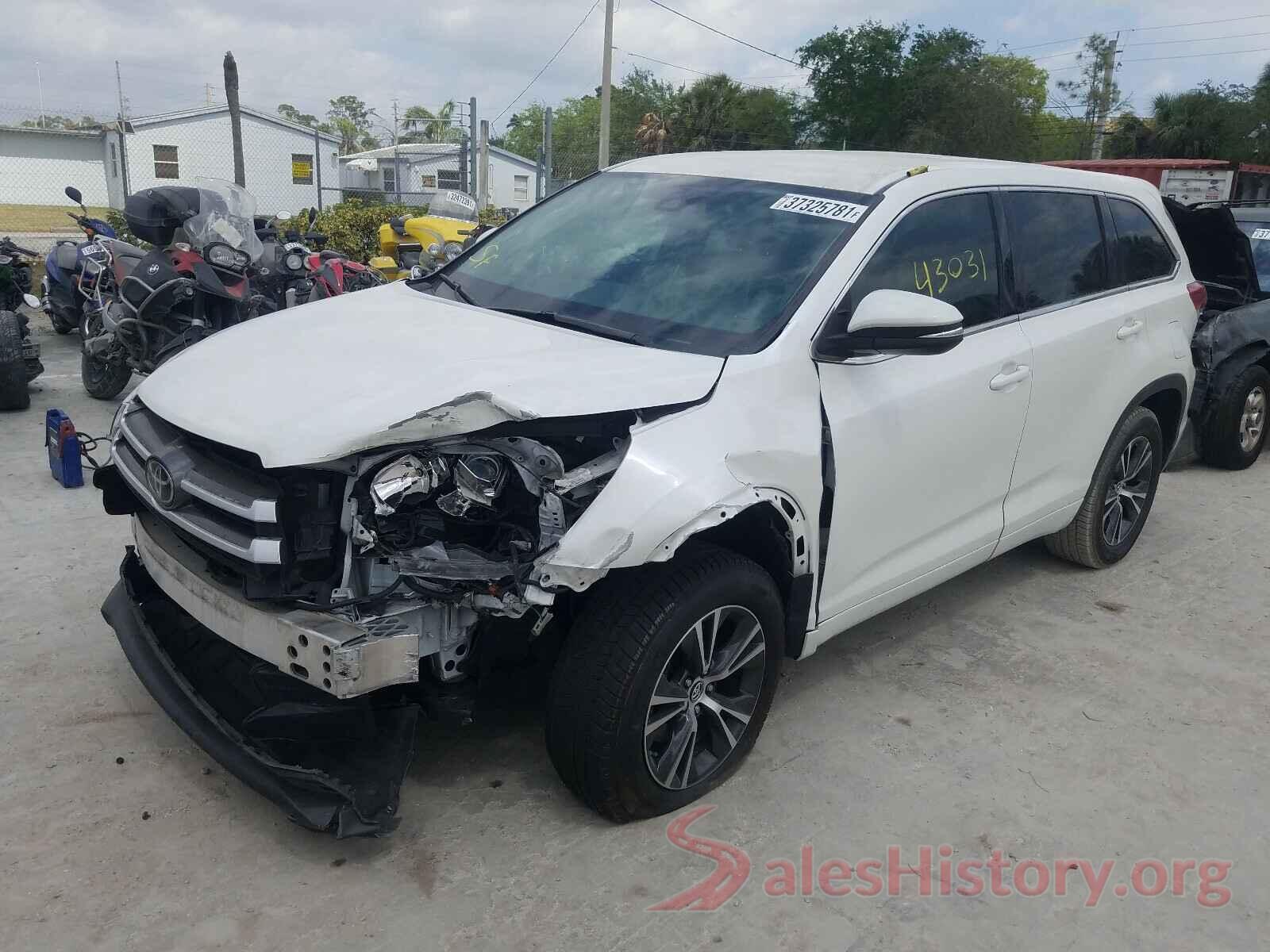 5TDZARFH8JS034773 2018 TOYOTA HIGHLANDER