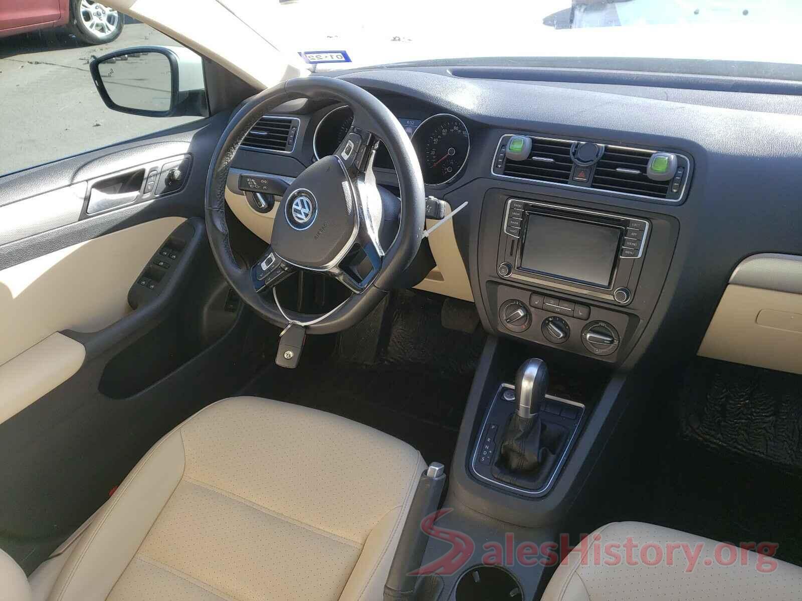 3VWDB7AJXJM257058 2018 VOLKSWAGEN JETTA