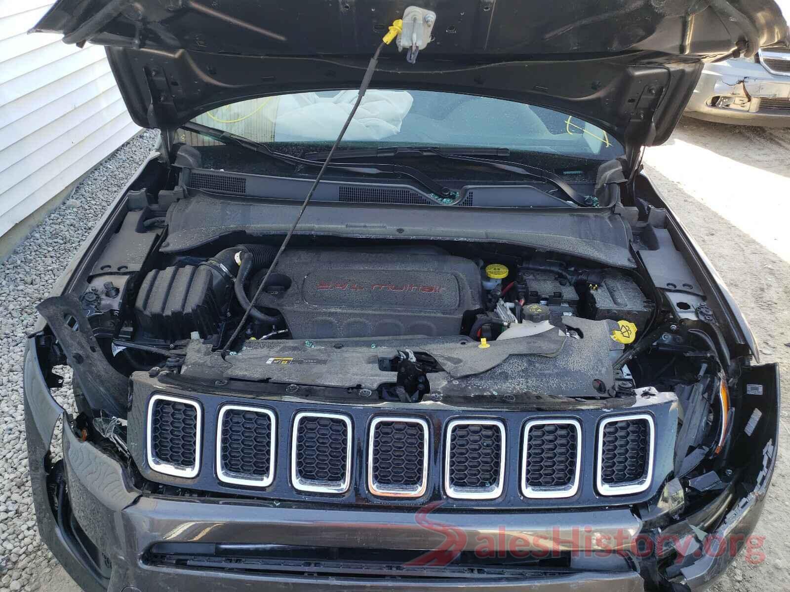 3C4NJDBB3JT355810 2018 JEEP COMPASS