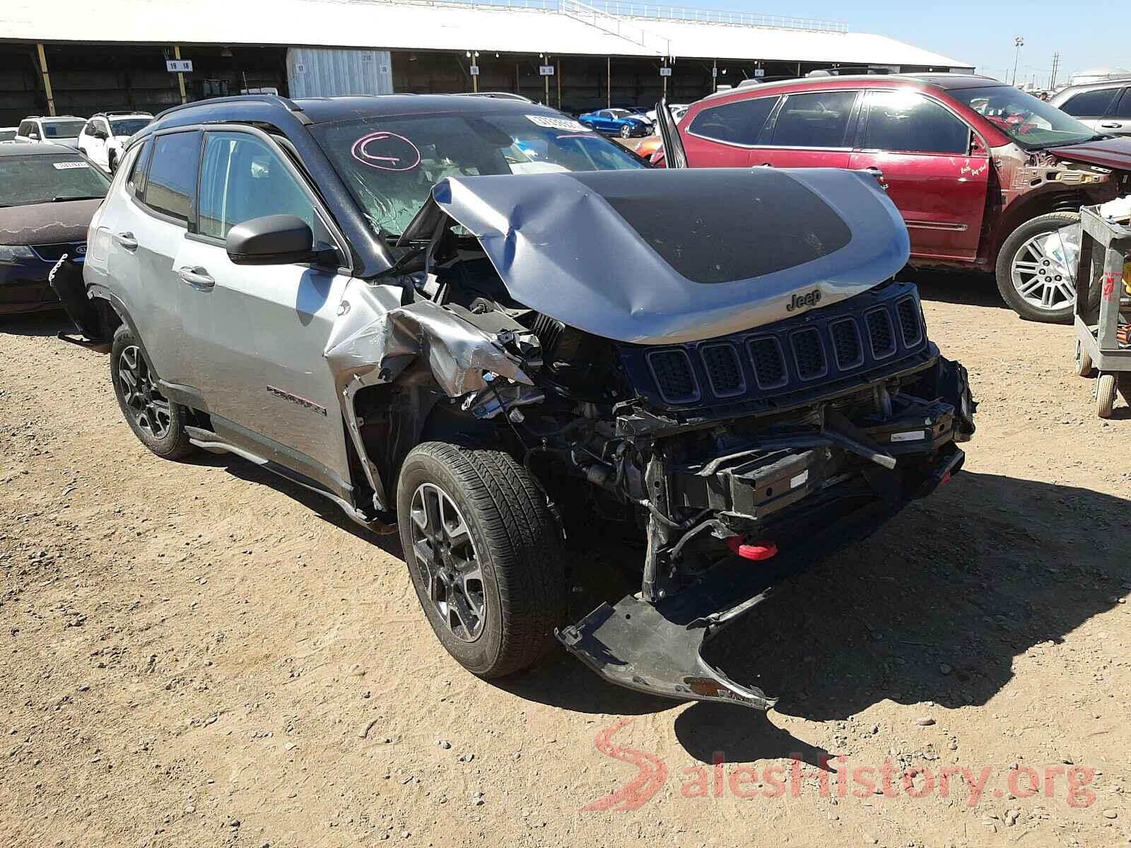 3C4NJDDB7KT733545 2019 JEEP COMPASS