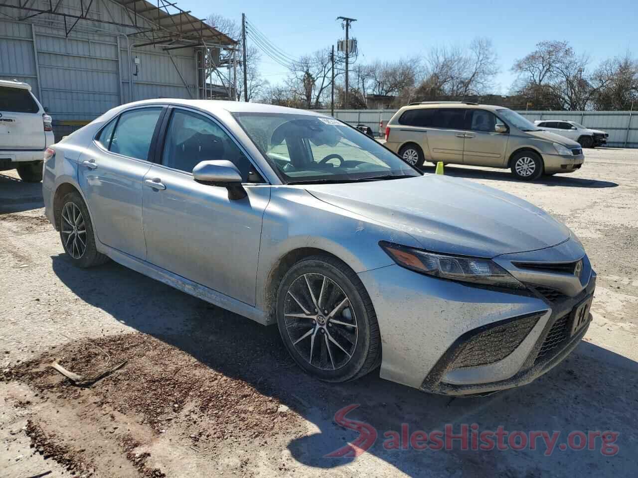 4T1G11AK3MU408214 2021 TOYOTA CAMRY