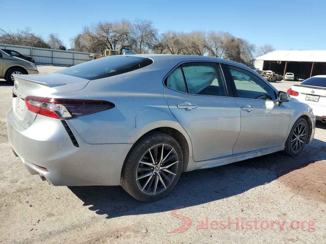 4T1G11AK3MU408214 2021 TOYOTA CAMRY