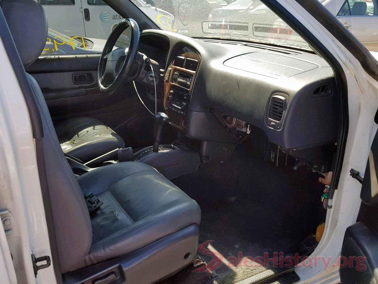 JN8AR07S9YW434920 2000 NISSAN PATHFINDER