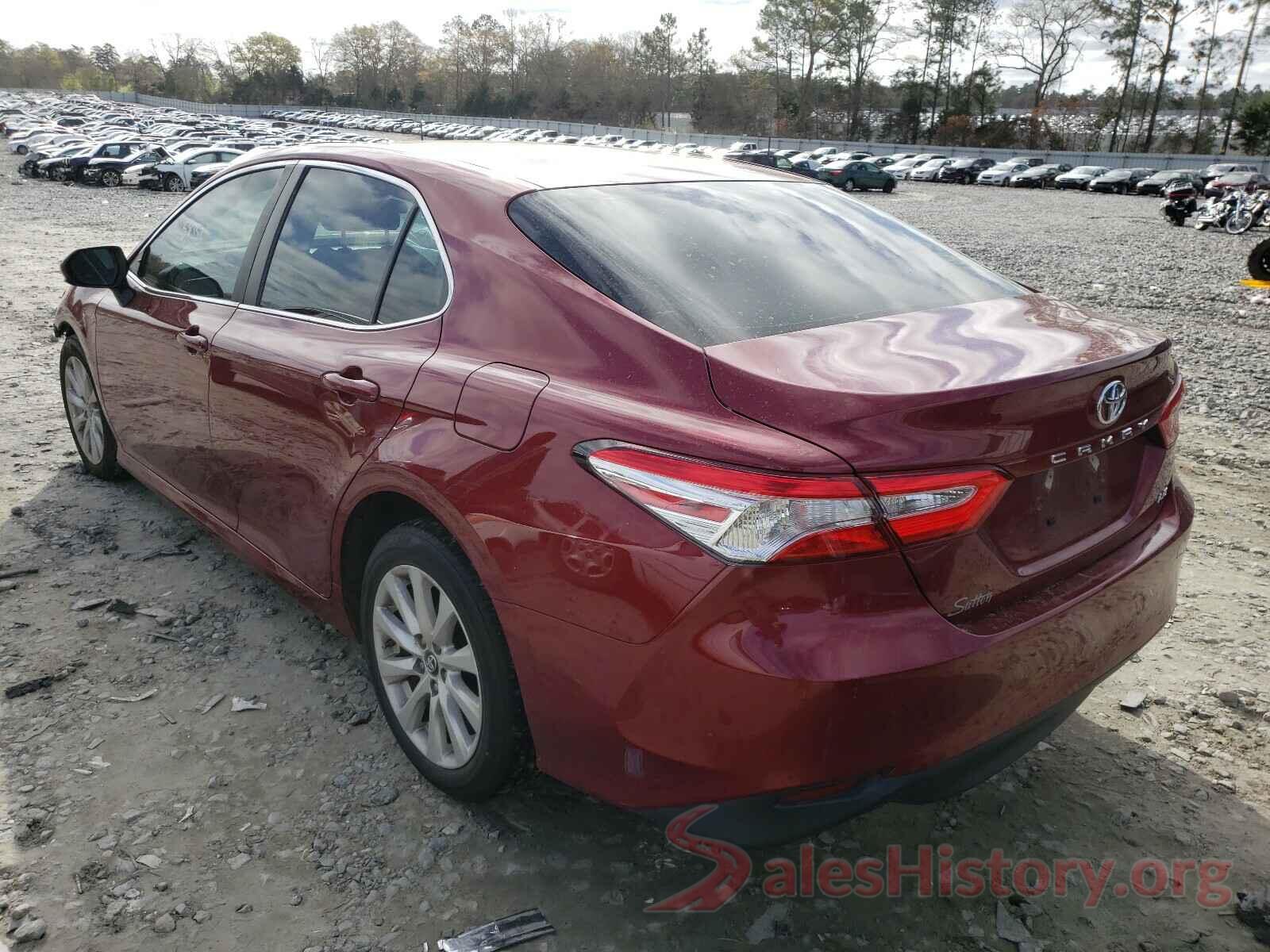 4T1B11HK3JU601040 2018 TOYOTA CAMRY